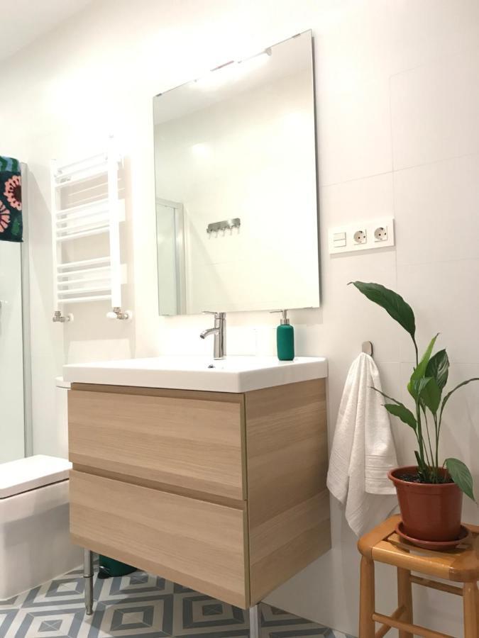 Trauko Flat Parking 12 Euros X Day Ebi01313 Lägenhet Bilbao Exteriör bild